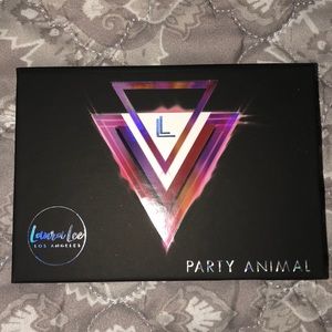 Laura Lee Party Animal Pallet